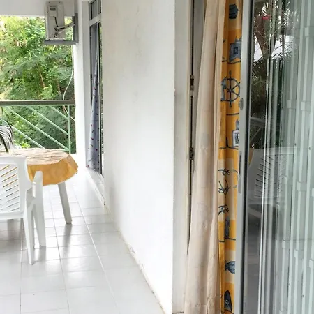 Charming Apartment, Pereybere, Terrace